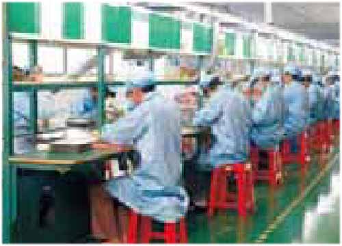 桶裝醬料灌裝生產(chǎn)線設備在市場中逐漸站穩(wěn)腳跟